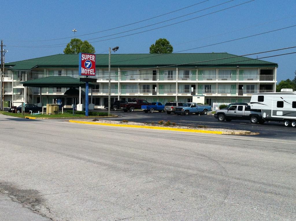 Super 7 Motel Richmond Ngoại thất bức ảnh